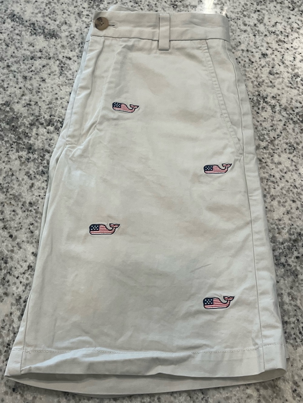 Vineyard Vines Men's Breaker Shorts 28”x 9” Inseam American Flag Whale